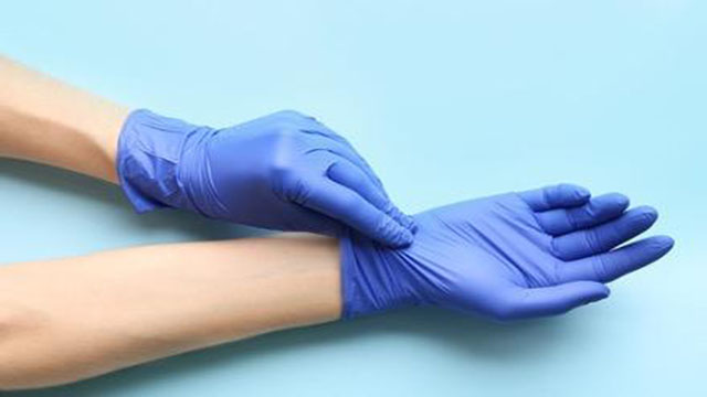 What Are The Benefits Of Using Nitrile Gloves